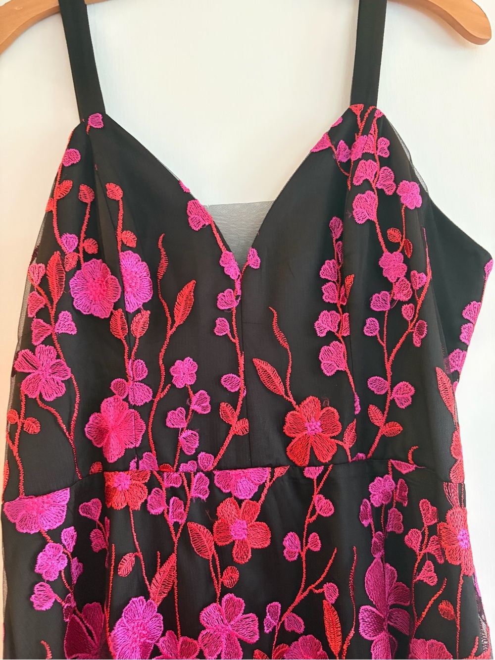 Newish, Boston Proper, Size 2, Floral Embroidered Black Mesh A Line Midi Dress - Picture 9 of 14